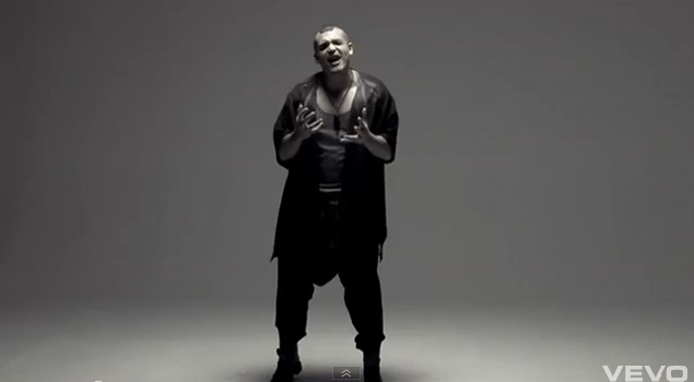 Pierwszy klip Damiana Ukeje - Bezkrólewie (VIDEO) Pierwszy klip Damiana Ukeje - Bezkrólewie (VIDEO)