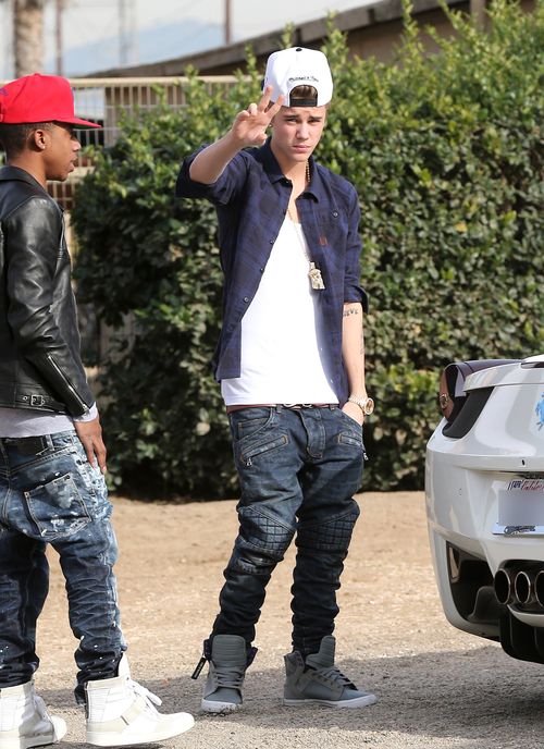 Justin Bieber na koniu (FOTO) Justin Bieber na koniu (FOTO)