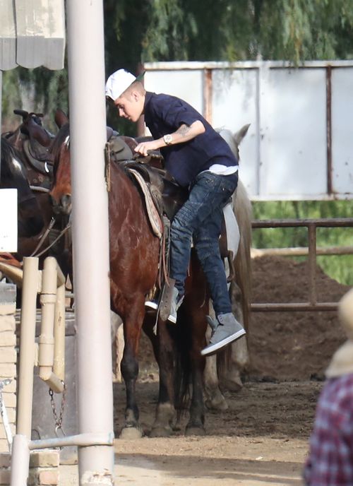 Justin Bieber na koniu (FOTO) Justin Bieber na koniu (FOTO)