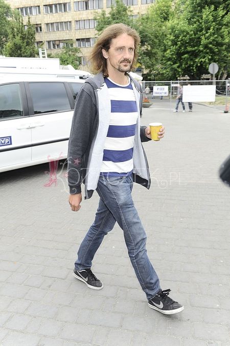 Gawęda bez makijażu, Kora i Grzeszczak w okularach (FOTO)