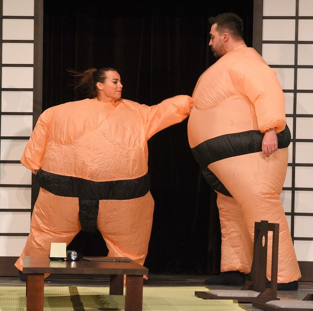 Anna Mucha wyglada jak zawodnik sumo! Anna Mucha wyglada jak zawodnik sumo!