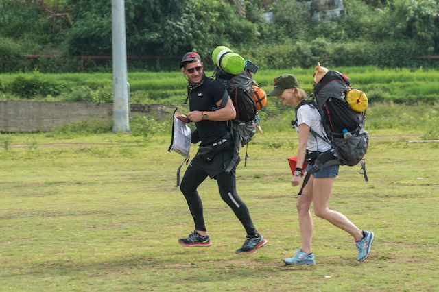 Iza Miko i Leszek Stanek NADZY na zdjęciu! (FOTO)