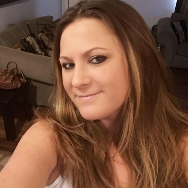 Ta kobieta rzuciła pracę, aby karmić piersią...  swojego 36-LETNIEGO CHŁOPAKA!