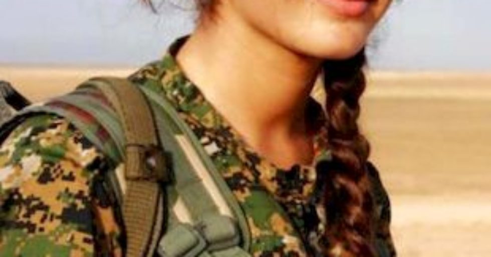 Nie żyje kurdyjska Angelina Jolie. Zginęła w starciu z ISIS Nie żyje kurdyjska Angelina Jolie. Zginęła w starciu z ISIS