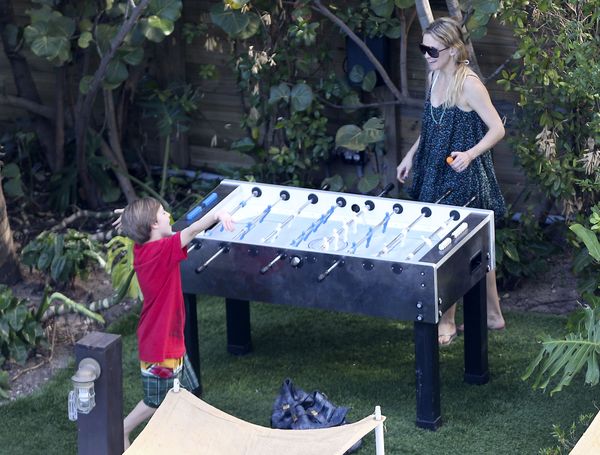 Kate Hudson z synem na wakacjach (FOTO)