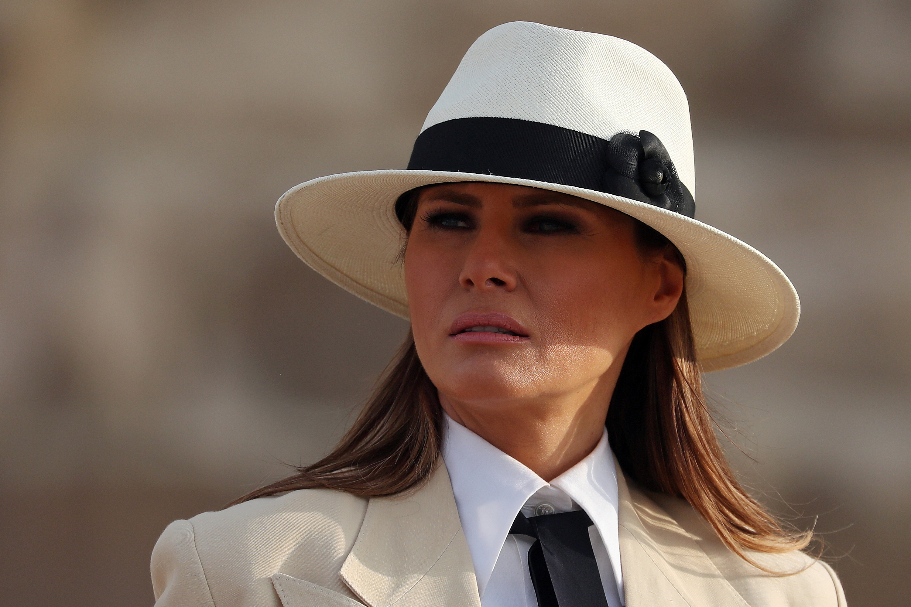 Melania Trump KRYTYKUJE ofiary molestowania. 