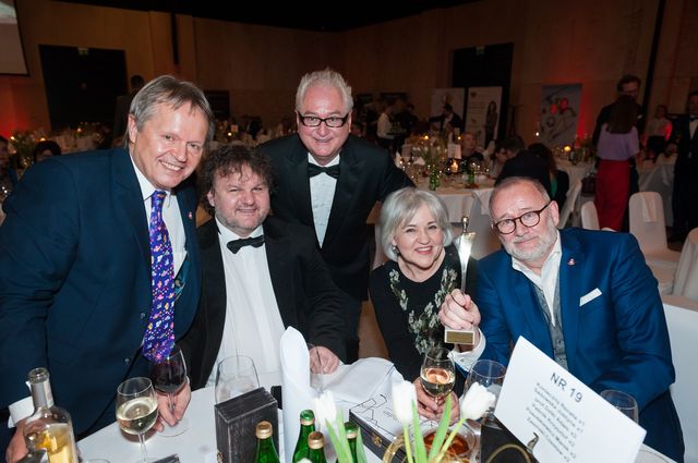 Julia Wieniawa i Beata Tadla wśród nagrodzonych stauetkami Osobowości i Sukcesy