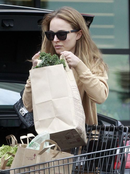 Natalie Portman zrobiła porządne zakupy (FOTO) Natalie Portman zrobiła porządne zakupy (FOTO)