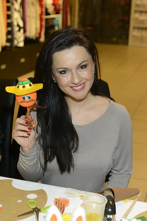 Gwiazdy malują pisanki i wielkanocne zające (FOTO)