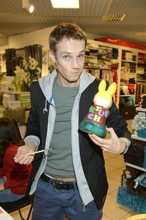 Gwiazdy malują pisanki i wielkanocne zające (FOTO)