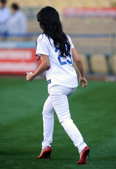 Seksowna modelka zagrała w piłkę (FOTO) Seksowna modelka zagrała w piłkę (FOTO)