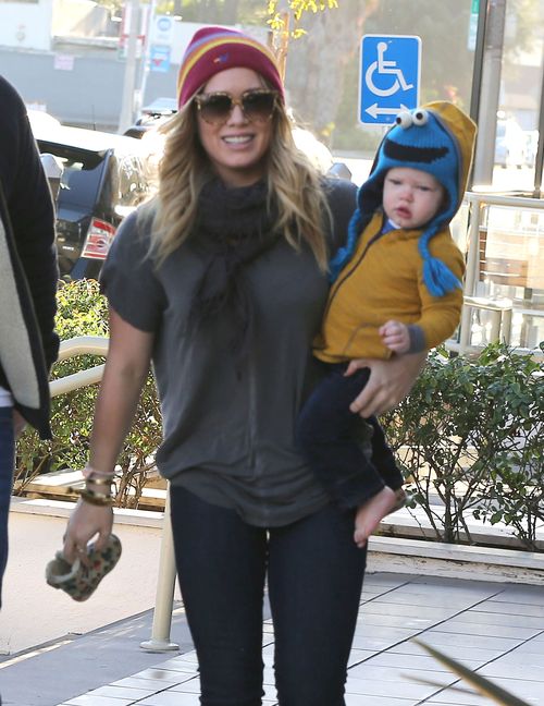 Czyj to słodki maluch ma taką zabawną czapę? (FOTO) Czyj to słodki maluch ma taką zabawną czapę? (FOTO)