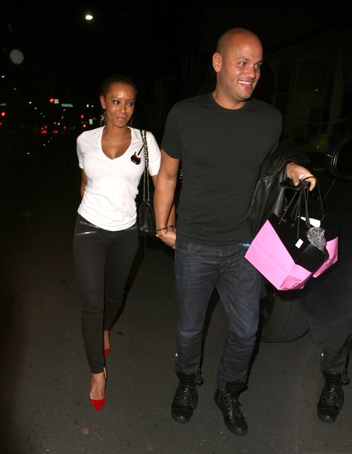Mel B z mężem wciąż chodzą na randki (FOTO)