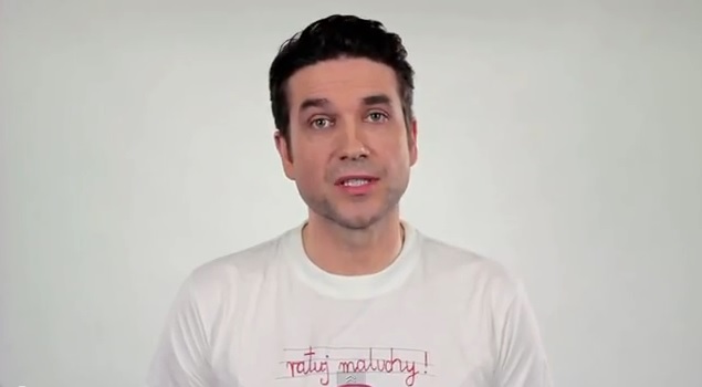 Zając i Dorociński w akcji Ratujmy Maluchy (VIDEO)