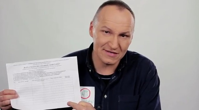 Zając i Dorociński w akcji Ratujmy Maluchy (VIDEO)