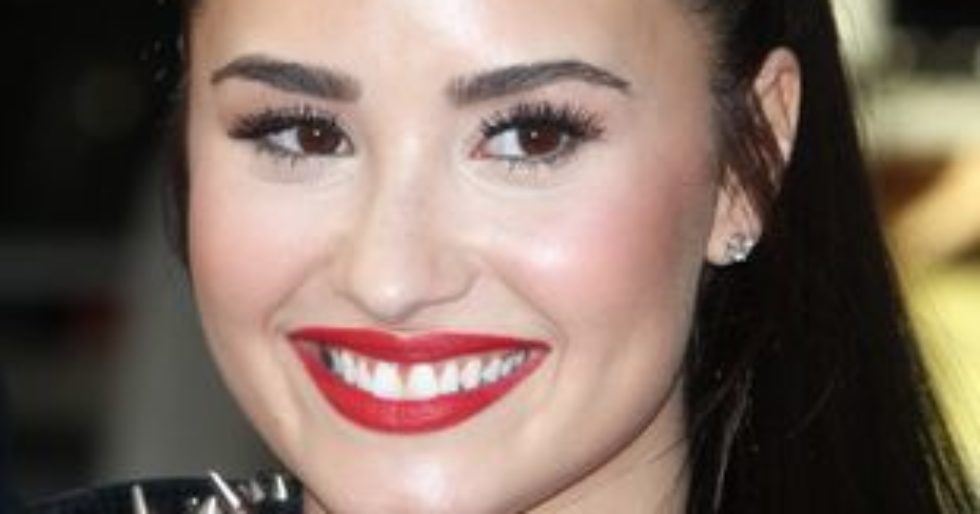 Demi Lovato na Twittera wrzuciła fotkę bez makijażu (FOTO) Demi Lovato na Twittera wrzuciła fotkę bez makijażu (FOTO)