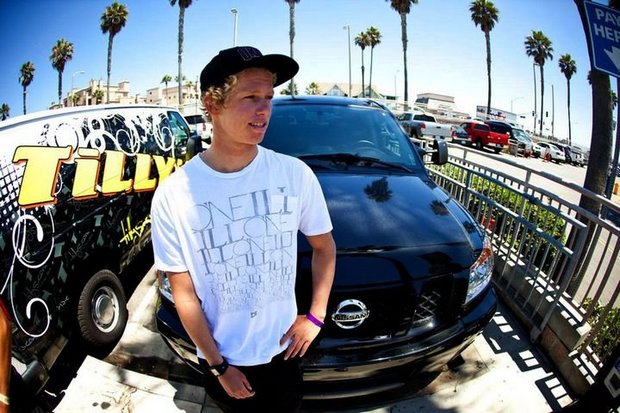 Taylor Swift flirtuje z surferem Taylor Swift flirtuje z surferem