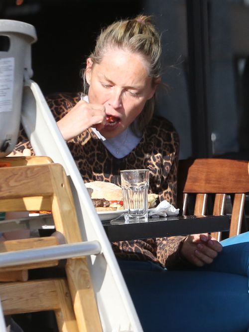 Aktorka zabrała swoje psy na lunch (FOTO)