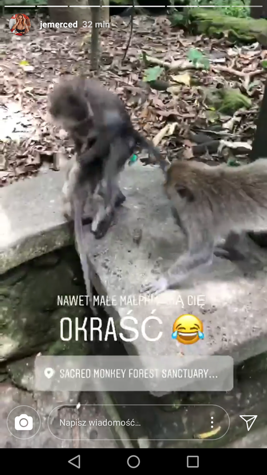 Przerażona Jessica próbuje się uwolnić od napastnika! Została zaatakowana