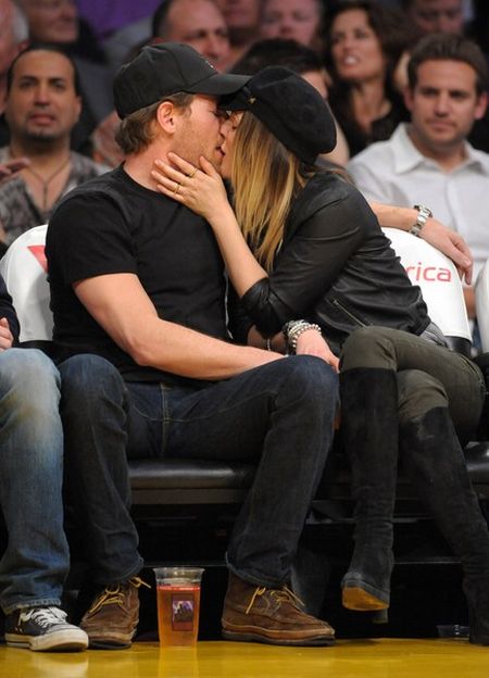 Drew Barrymore z brzuszkiem