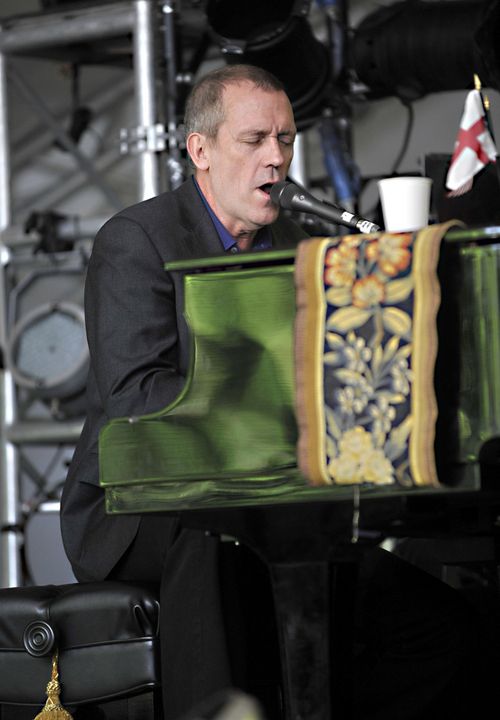 Hugh Laurie wystąpi w Polsce