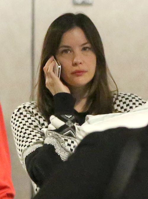 Kto podróżuje z taką wielką poduchą? (FOTO)