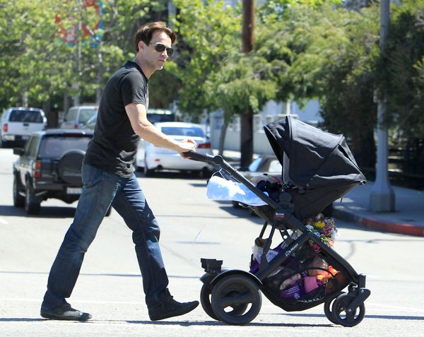 Stephan Moyer chętnie pomaga wnie unika obowiązkach (FOTO)