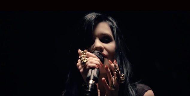 Ewelina Lisowska prezentuje Jutra nie będzie (VIDEO)