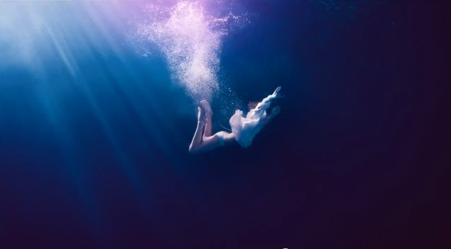 Doda jako syrena w nowym teledysku - Electrode (VIDEO)