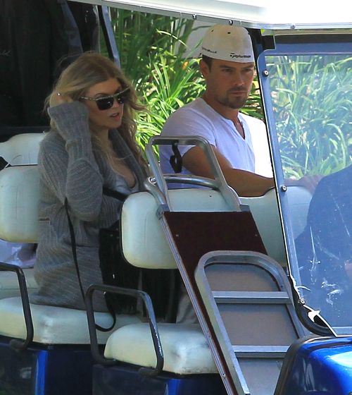 Fergie już nie udaje się ukryć ciążowego brzuszka (FOTO)