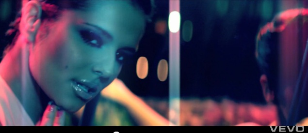 Cheryl Cole uwodzi w nowym klipie - Call My Name [VIDEO]