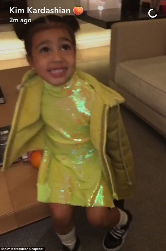 Kim Kardashian udostępniła uroczy film z North! Kanye West musi być dumny! Kim Kardashian udostępniła uroczy film z North! Kanye West musi być dumny!