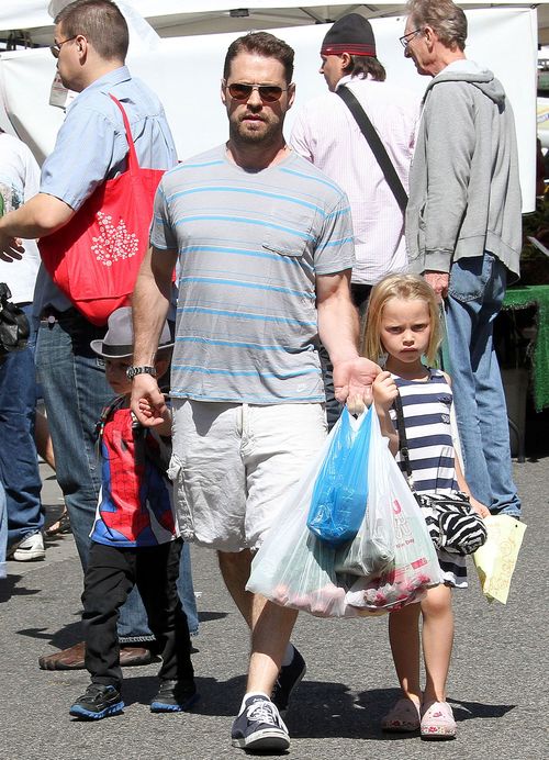 Jason Priestley z dziećmi na zakupach (FOTO) Jason Priestley z dziećmi na zakupach (FOTO)