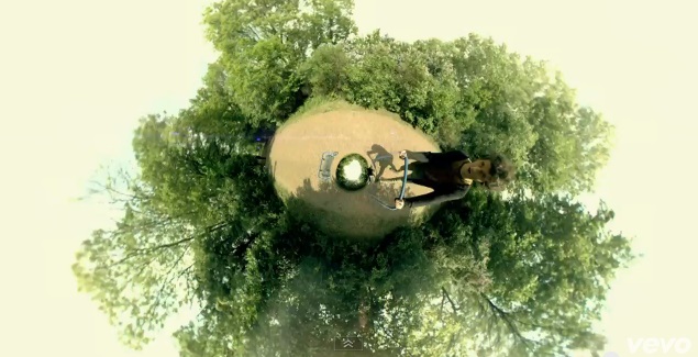 Premiera klipu Dawida Podsiadło - Trójkąty i kwadraty VIDEO Premiera klipu Dawida Podsiadło - Trójkąty i kwadraty VIDEO