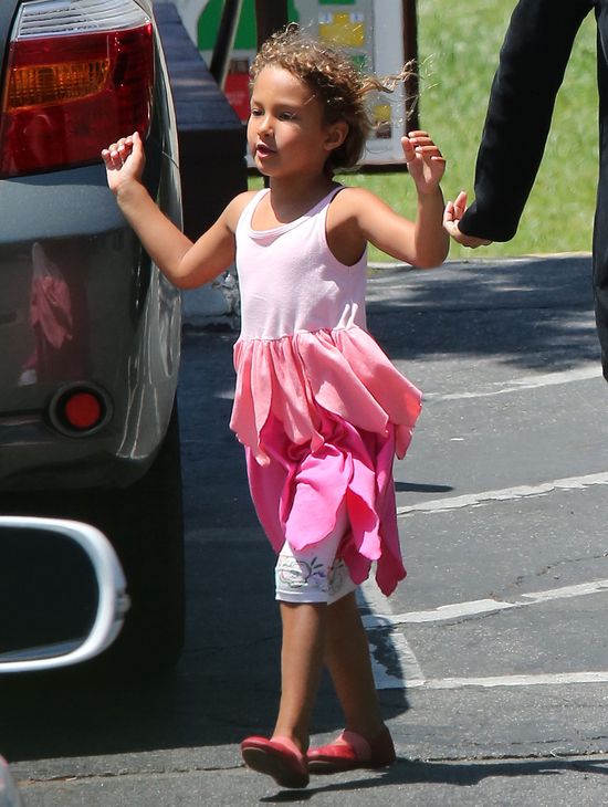 5-letnia Nahla będzie piękna jak jej mama?