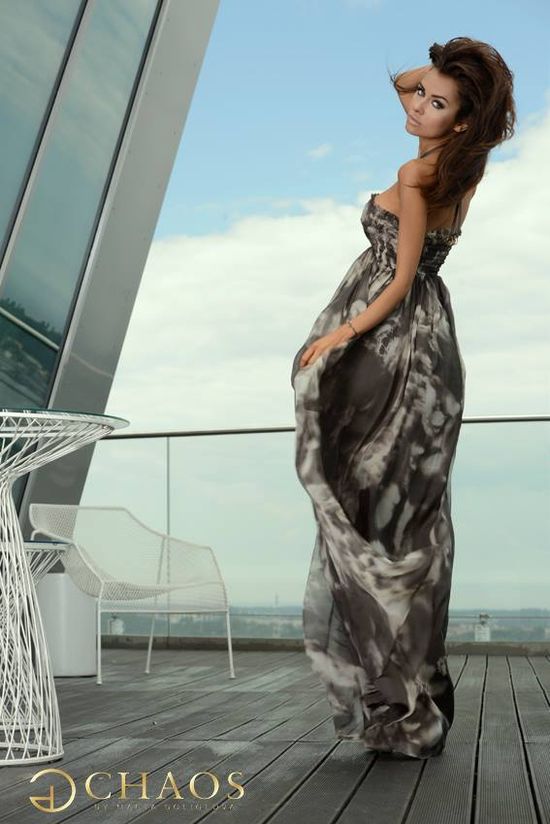 Siwiec w nowej reklamie pozuje UBRANA (FOTO) Siwiec w nowej reklamie pozuje UBRANA (FOTO)