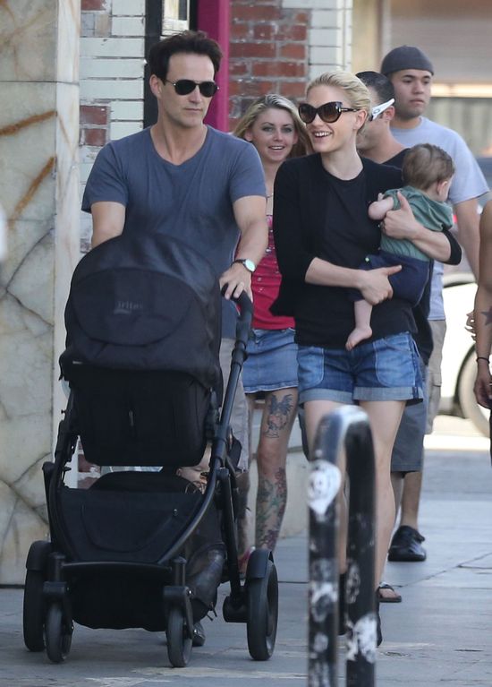 Paquin i Moyer w końcu pokazali bliźniaki (FOTO)