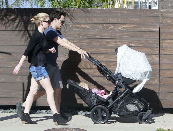 Paquin i Moyer w końcu pokazali bliźniaki (FOTO)