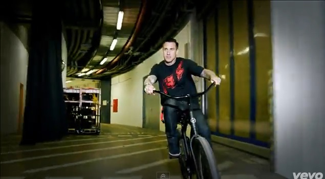 Pink w teledysku z córką i mężem - True Love (VIDEO)