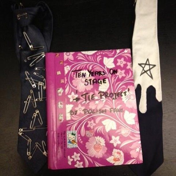 Avril Lavigne dostała prezent od swoich fanów (FOTO) Avril Lavigne dostała prezent od swoich fanów (FOTO)