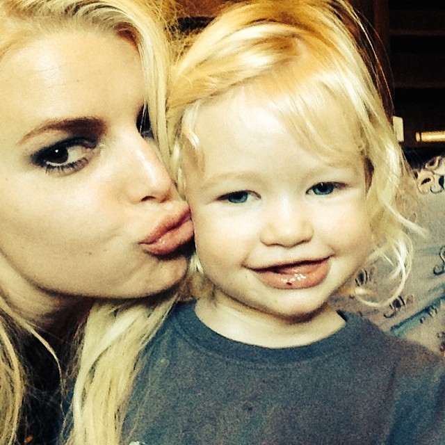 Jessica Simpson założyła sobie konto na Instagramie Jessica Simpson założyła sobie konto na Instagramie