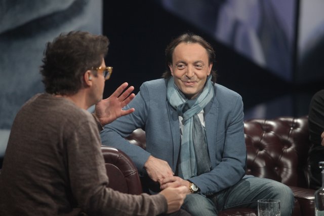 Wodzianka zdjęła fartucha i pokazała biust (FOTO)