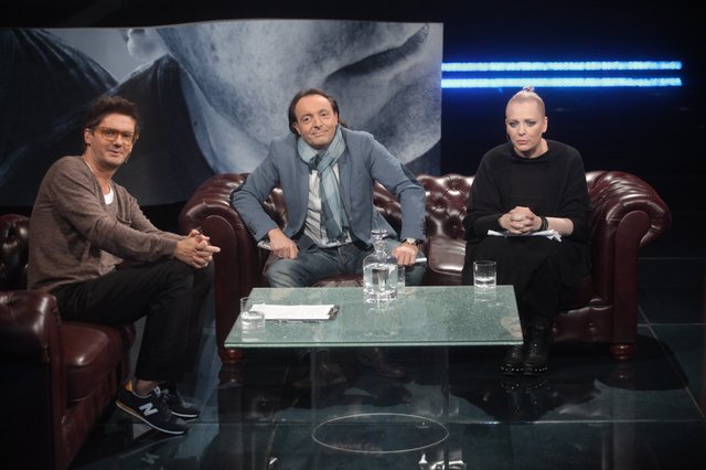 Wodzianka zdjęła fartucha i pokazała biust (FOTO)