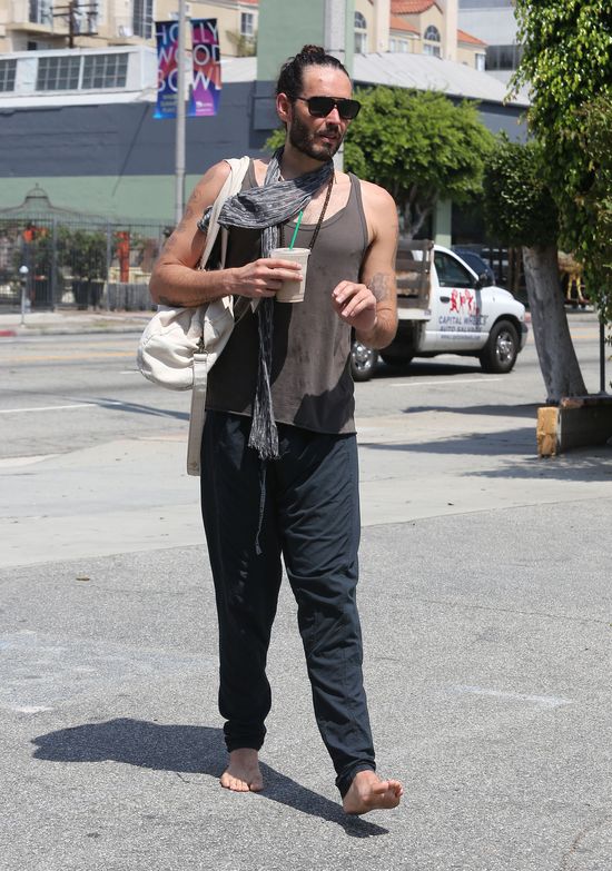 Dla niego buty mogłyby nie istnieć (FOTO)