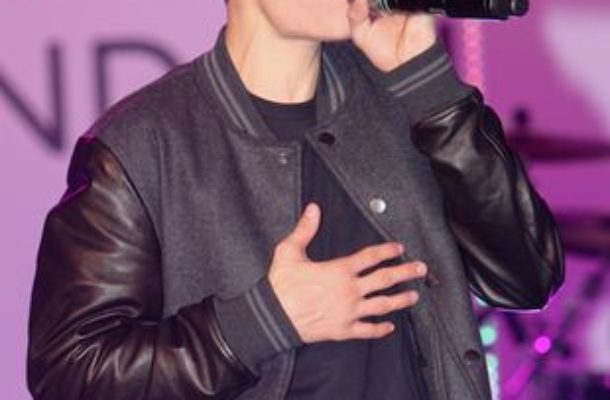 Justin Bieber nagrał piosenkę dla mamy na Dzień Matki