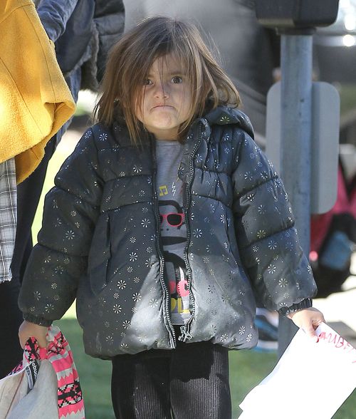 Córka sławnej modelki chyba nie lubi paparazzi (FOTO)