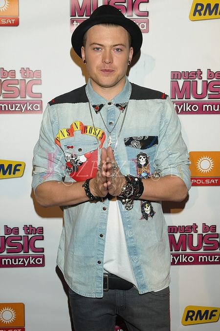 Kora ubrała mini,  Sztabie urosły skrzydła (FOTO)