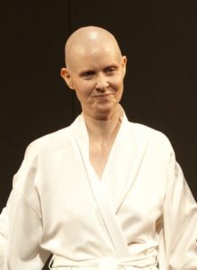 Łysa Cynthia Nixon wystąpiła na Broadwayu (FOTO)