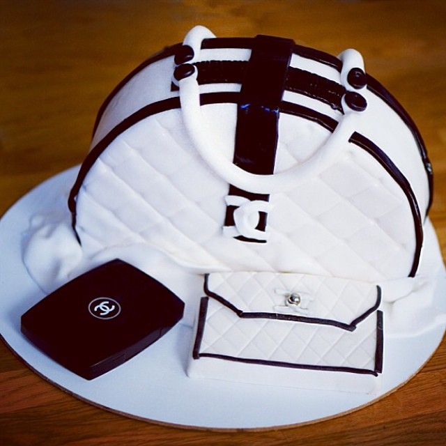 Czyj to urodzinowy tort? (FOTO)