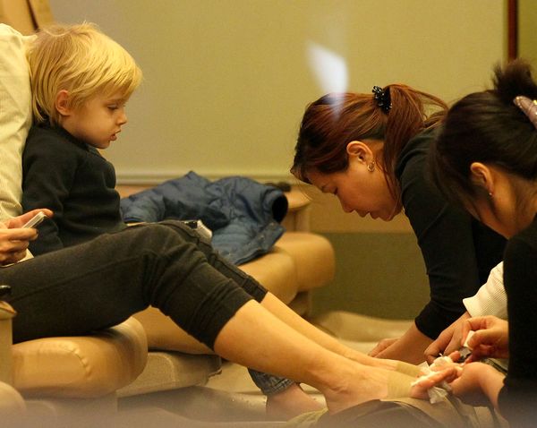 Gdzie Naomi Watts zabrała swojego synka? (FOTO)